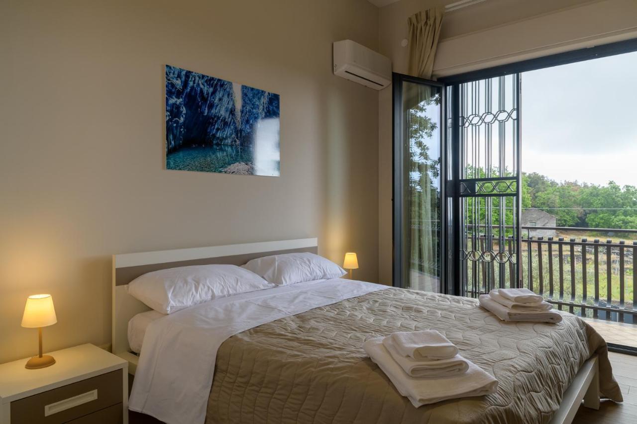 Bee Happy - Bed And Breakfast Zafferana Etnea Ngoại thất bức ảnh